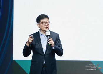 银泰商业陈晓东：数字化提供了底层逻辑的重构机会 | DW数智人物